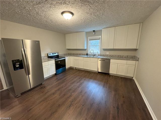 133 Salem Drive, Mount Airy, NC 27030
