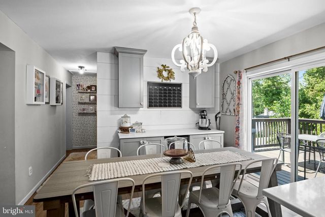 1202 GROVE AVE, West Deptford, NJ 08086