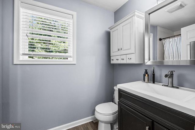 1202 GROVE AVE, West Deptford, NJ 08086