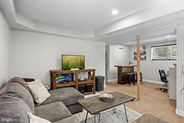 1202 GROVE AVE, West Deptford, NJ 08086