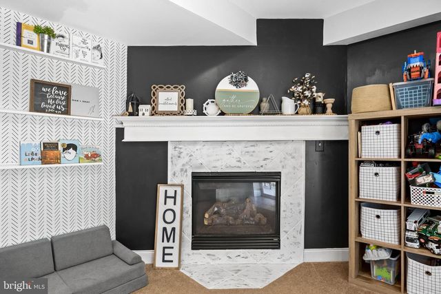 1202 GROVE AVE, West Deptford, NJ 08086