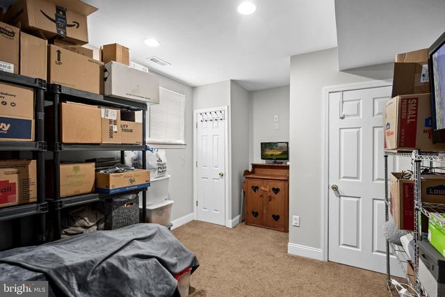1202 GROVE AVE, West Deptford, NJ 08086