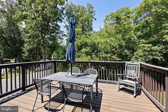 1202 GROVE AVE, West Deptford, NJ 08086