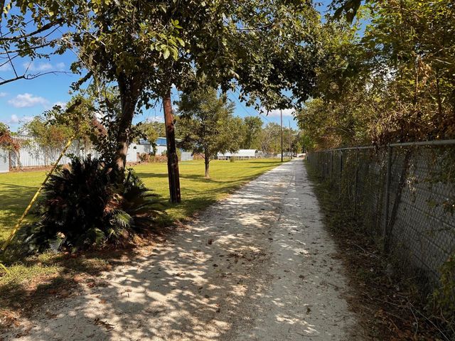 404 Gulf Bank Road, Houston, TX 77037