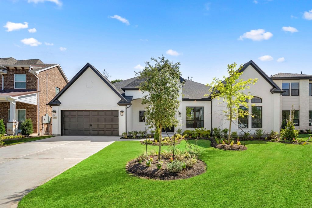 525 Pinabete Forest Court, Conroe, TX 77304