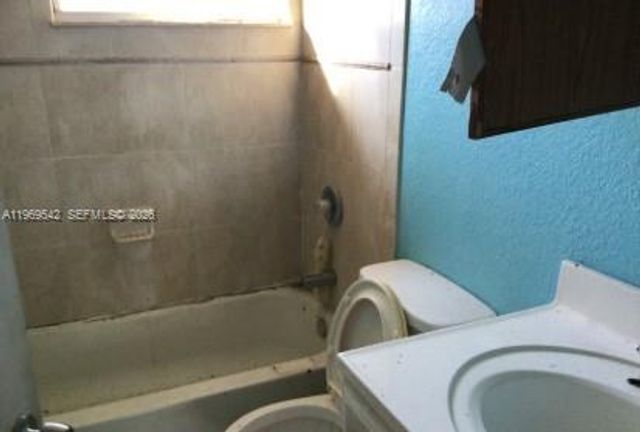 546 NW 8th Ave, Homestead, FL 33030