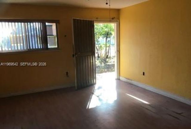 546 NW 8th Ave, Homestead, FL 33030