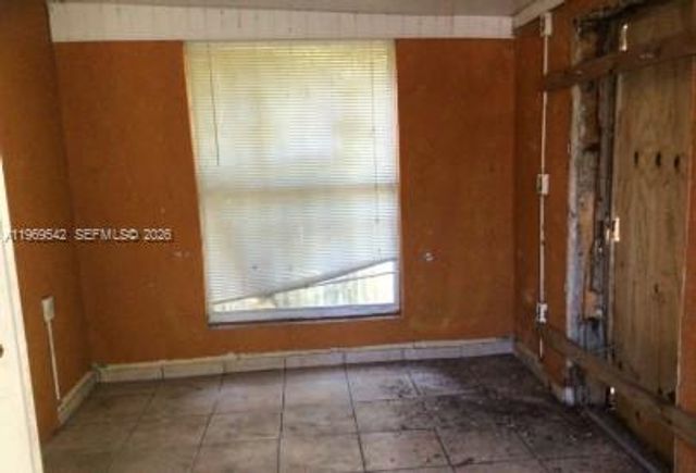 546 NW 8th Ave, Homestead, FL 33030