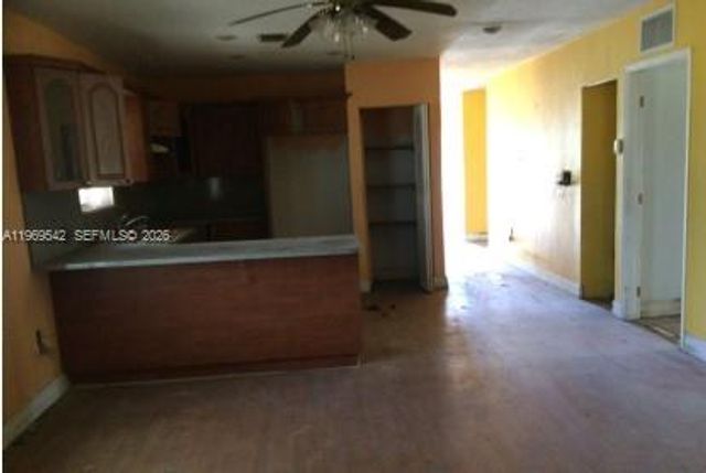 546 NW 8th Ave, Homestead, FL 33030