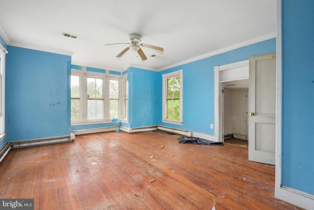 300 NORTH FRANKLIN, Remington, VA 22734
