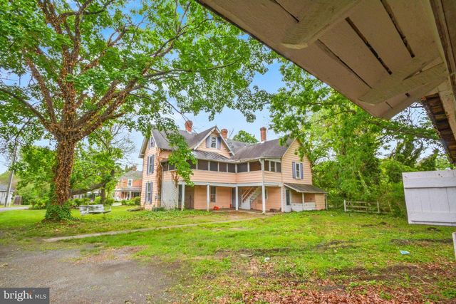 300 NORTH FRANKLIN, Remington, VA 22734