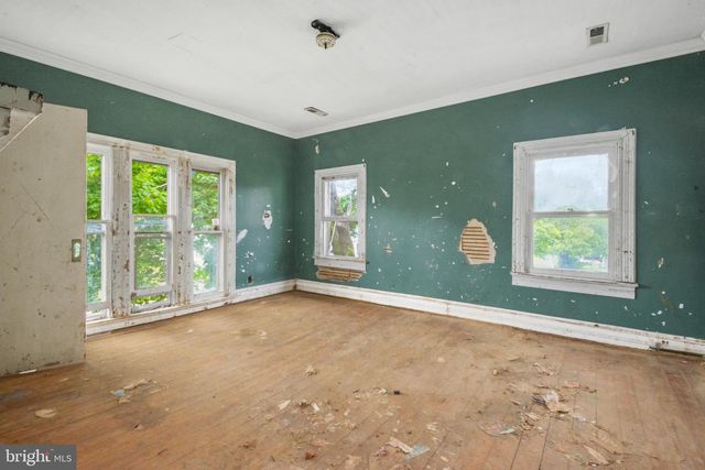 300 NORTH FRANKLIN, Remington, VA 22734