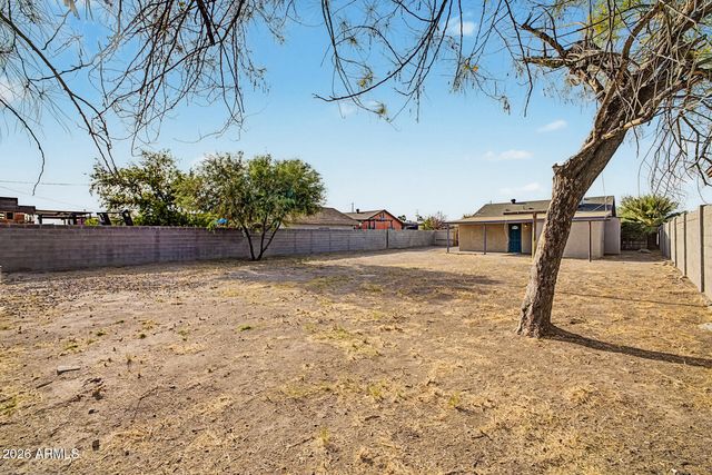 3435 W HOLLY Street, Phoenix, AZ 85009