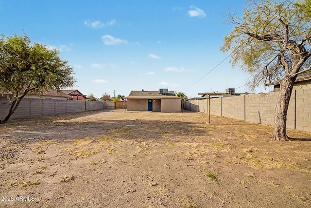 3435 W HOLLY Street, Phoenix, AZ 85009