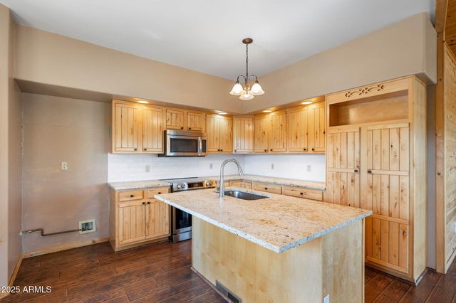 932 N ROCK Haven, Prescott, AZ 86305