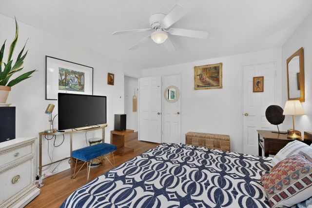 801 Amherst Drive NE, Albuquerque, NM 87106