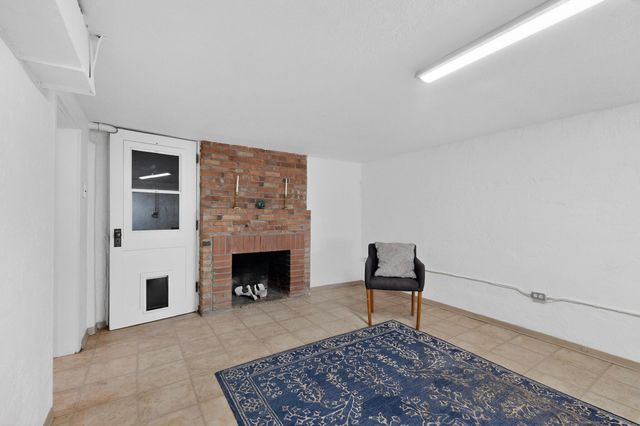 801 Amherst Drive NE, Albuquerque, NM 87106