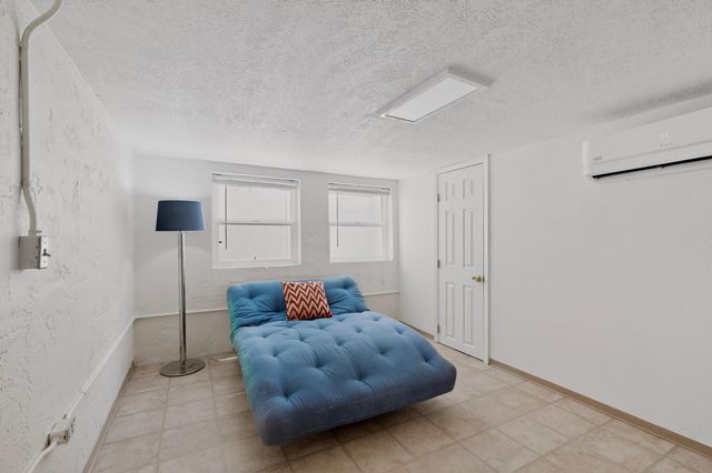 801 Amherst Drive NE, Albuquerque, NM 87106