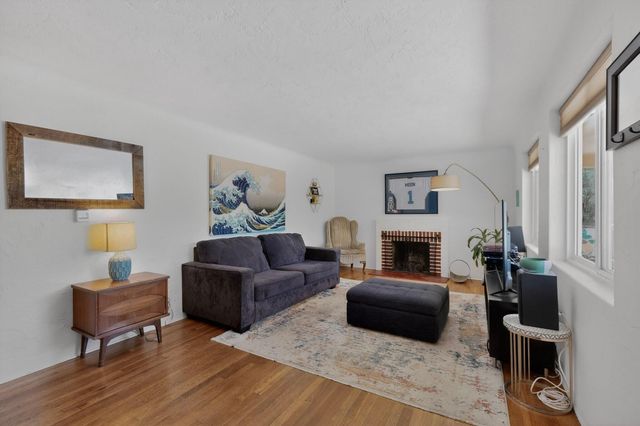 801 Amherst Drive NE, Albuquerque, NM 87106