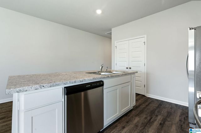 60 SKYLINE LOOP, Eastaboga, AL 36260