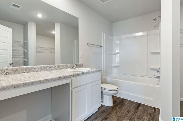 60 SKYLINE LOOP, Eastaboga, AL 36260