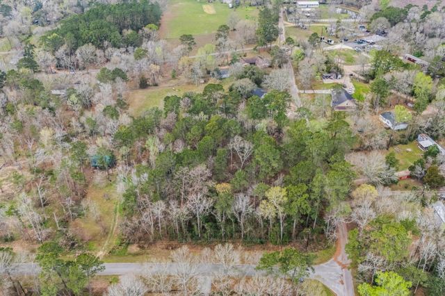 15104 Forest Lane, Conroe, TX 77306