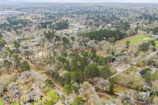 15104 Forest Lane, Conroe, TX 77306