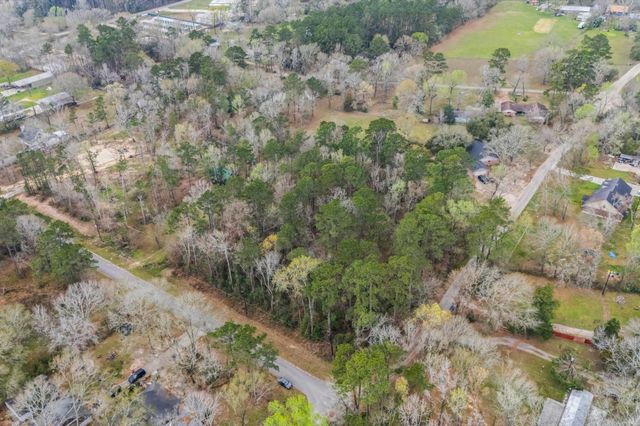 15104 Forest Lane, Conroe, TX 77306