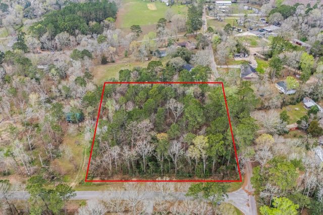 15104 Forest Lane, Conroe, TX 77306