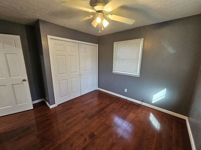 111 W Hickory Street, Bluford, IL 62814