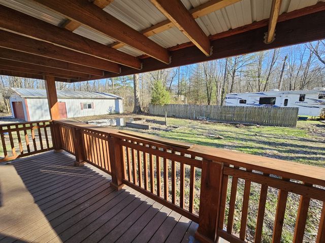 111 W Hickory Street, Bluford, IL 62814