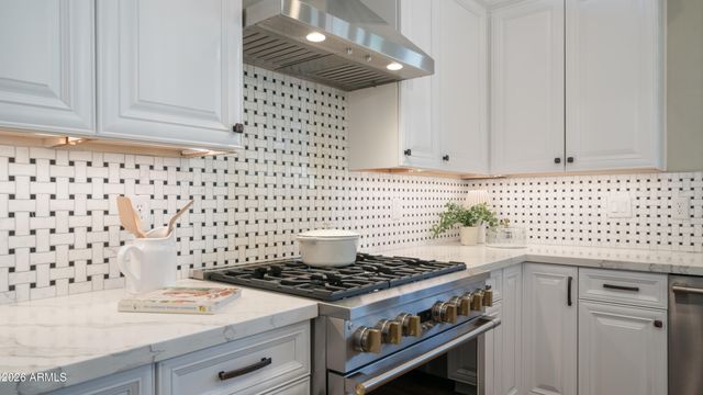 7526 E ORION Circle, Mesa, AZ 85207