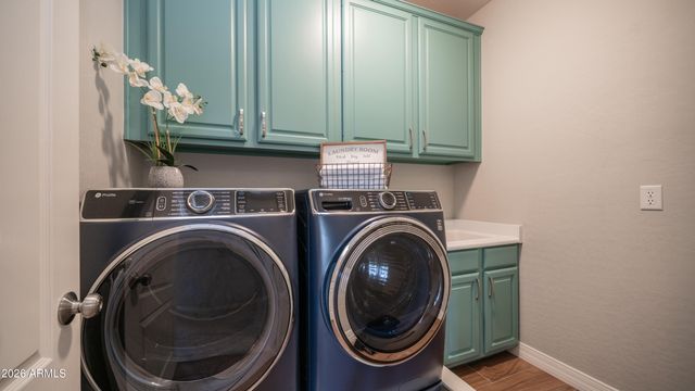 7526 E ORION Circle, Mesa, AZ 85207