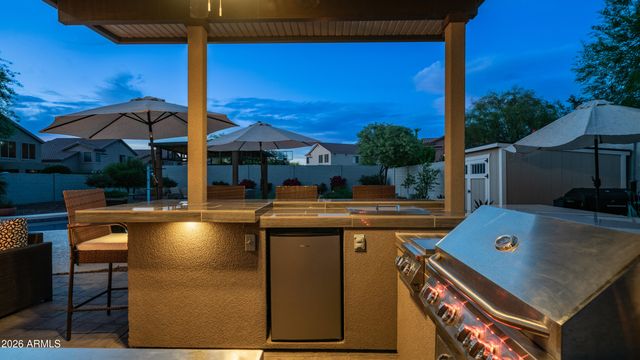 7526 E ORION Circle, Mesa, AZ 85207