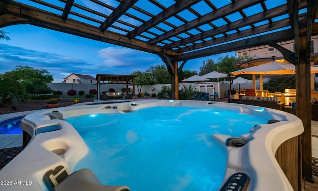 7526 E ORION Circle, Mesa, AZ 85207