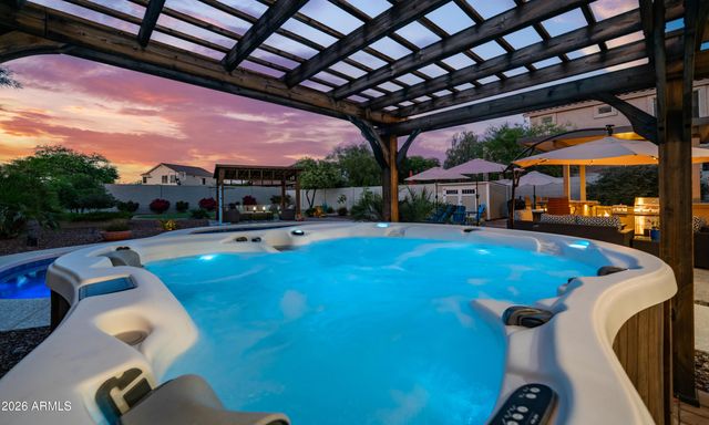 7526 E ORION Circle, Mesa, AZ 85207