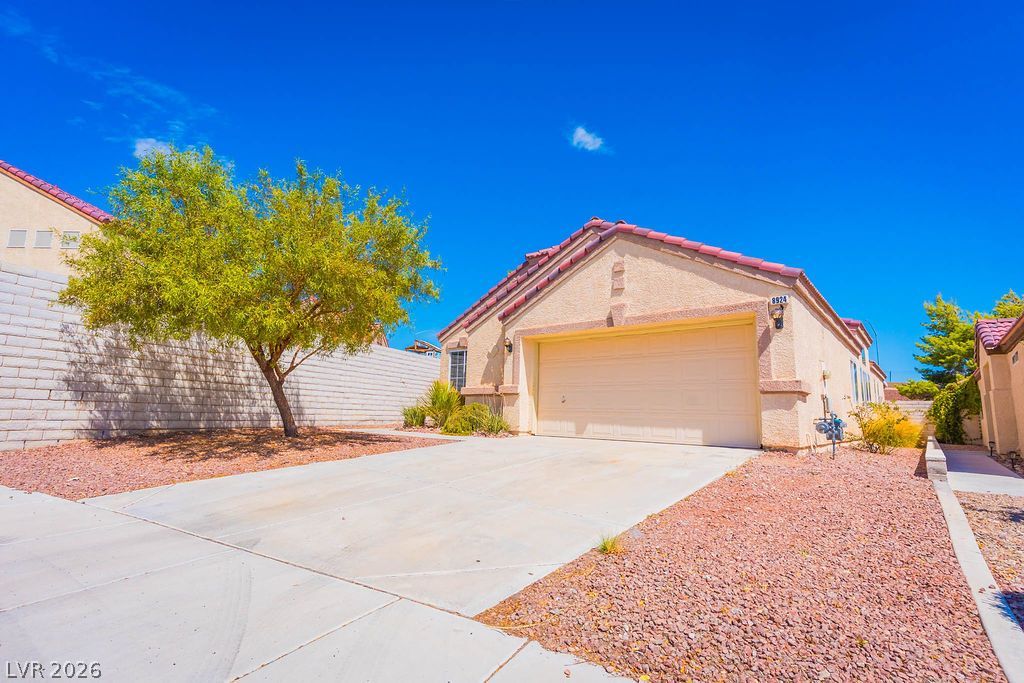 8924 Colorful Pines Avenue, Las Vegas, NV 89143 — exterior
