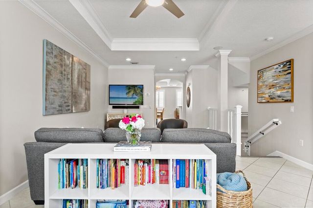 2305 Amalfi Way, Palm Beach Gardens, FL 33410