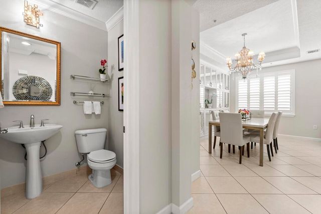 2305 Amalfi Way, Palm Beach Gardens, FL 33410