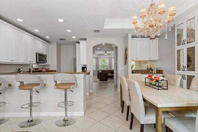 2305 Amalfi Way, Palm Beach Gardens, FL 33410