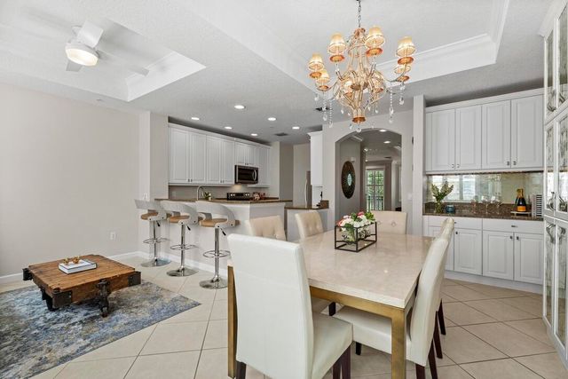 2305 Amalfi Way, Palm Beach Gardens, FL 33410