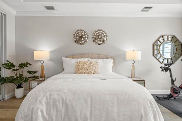 2305 Amalfi Way, Palm Beach Gardens, FL 33410