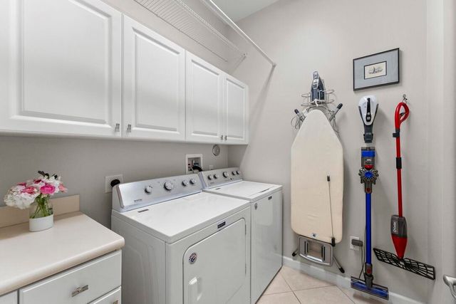 2305 Amalfi Way, Palm Beach Gardens, FL 33410