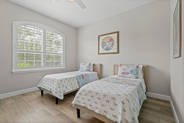 2305 Amalfi Way, Palm Beach Gardens, FL 33410