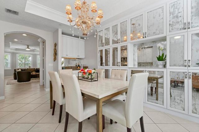 2305 Amalfi Way, Palm Beach Gardens, FL 33410