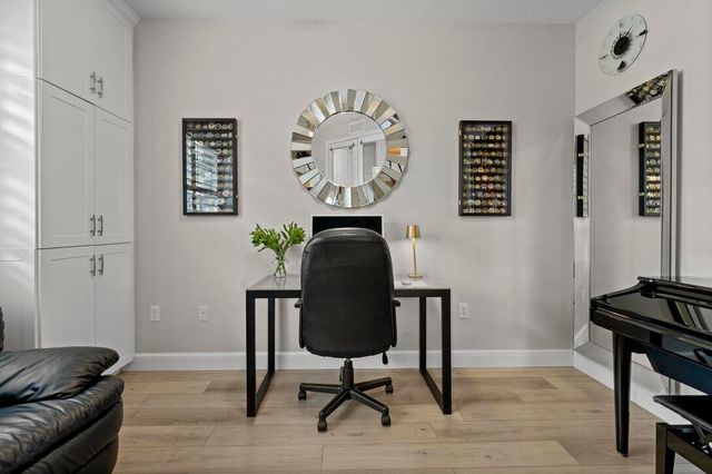 2305 Amalfi Way, Palm Beach Gardens, FL 33410