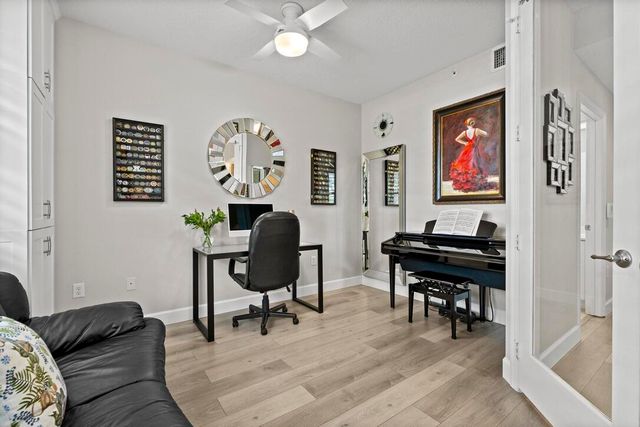 2305 Amalfi Way, Palm Beach Gardens, FL 33410