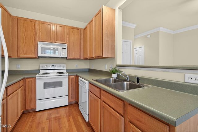 4609 Asterwood Drive, Raleigh, NC 27606