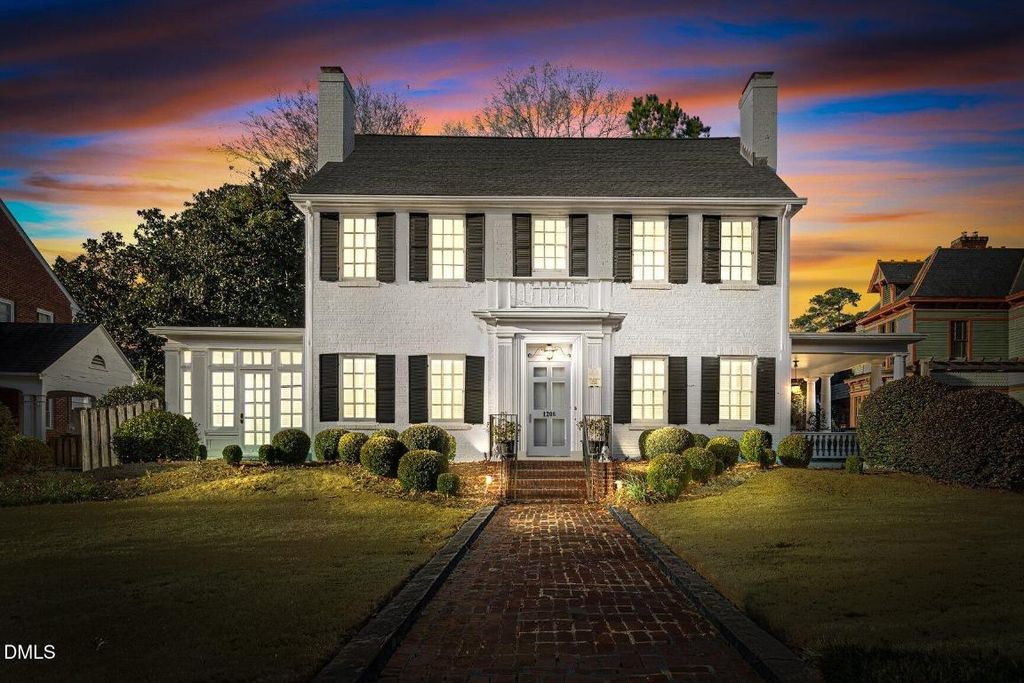 1208 N Main Street, Tarboro, NC 27886