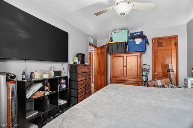 2701 Tuxedo Avenue, Parma, OH 44134